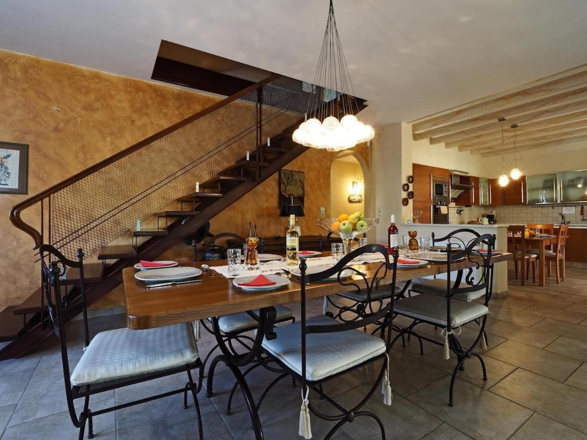 Gaia Villa *